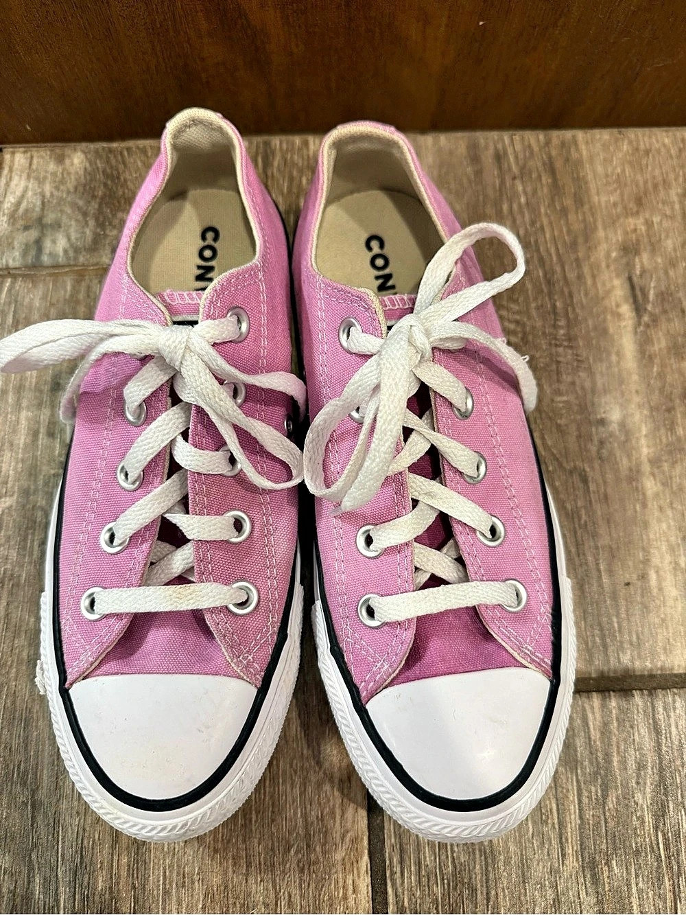 Converse Chuck Taylor All Star Low Top Pink Canvas Sneakers Pink Sneakers US 6 l